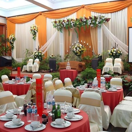 Makassar Golden Hotel Exteriér fotografie