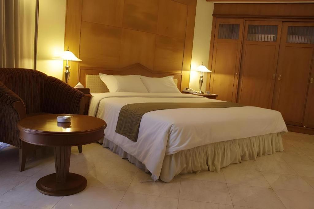 Makassar Golden Hotel Exteriér fotografie
