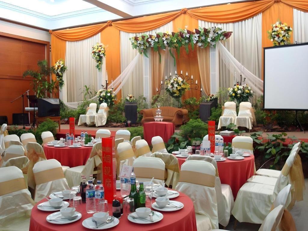 Makassar Golden Hotel Exteriér fotografie